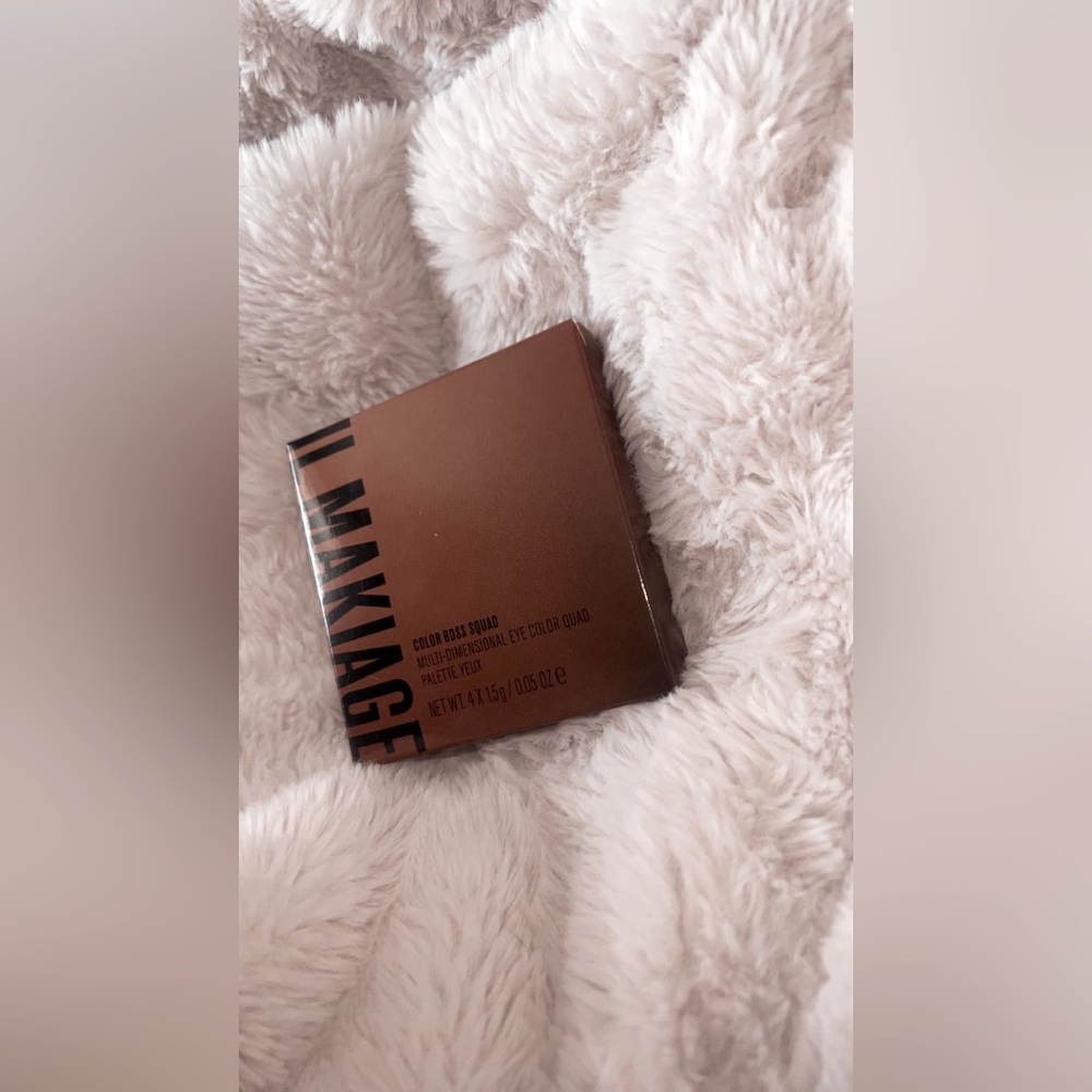 NIB IL Makiage eyeshadow palette